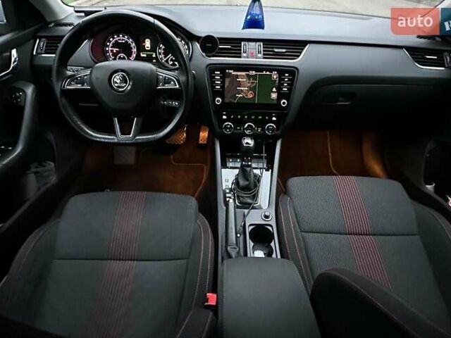 Серый Шкода Октавия, объемом двигателя 2 л и пробегом 165 тыс. км за 19000 $, фото 6 на Automoto.ua