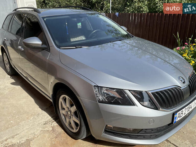Сірий Шкода Октавія, об'ємом двигуна 1.6 л та пробігом 102 тис. км за 16000 $, фото 2 на Automoto.ua