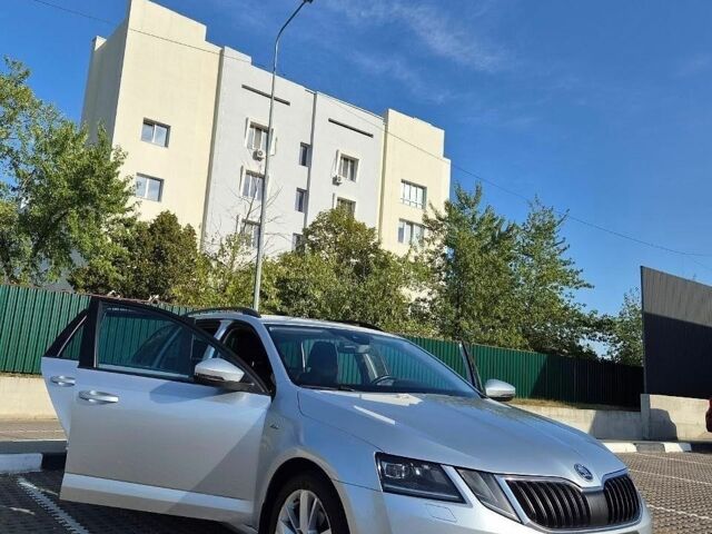 Серый Шкода Октавия, объемом двигателя 1.97 л и пробегом 199 тыс. км за 15700 $, фото 2 на Automoto.ua