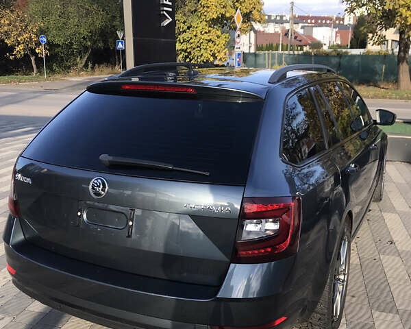 Шкода Октавія 2017 у Ужгороді на Automoto.ua Сірий Шкода Октавія, об'ємом двигуна 1.97 л та пробігом 265 тис. км за 15500 $, фото 27 на Automoto.ua