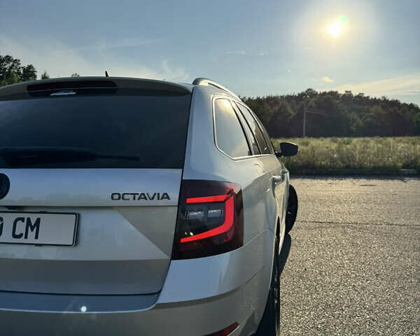 Сірий Шкода Октавія, об'ємом двигуна 1.6 л та пробігом 265 тис. км за 13000 $, фото 5 на Automoto.ua