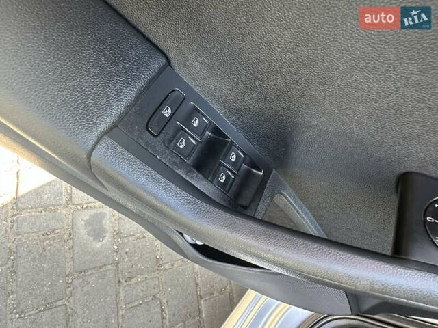 Серый Шкода Октавия, объемом двигателя 1.6 л и пробегом 289 тыс. км за 14500 $, фото 21 на Automoto.ua