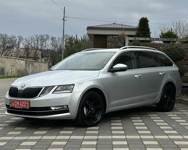 Сірий Шкода Октавія, об'ємом двигуна 2 л та пробігом 239 тис. км за 15499 $, фото 5 на Automoto.ua