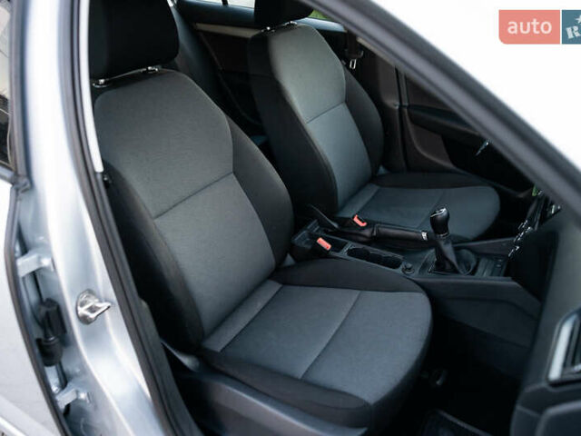 Серый Шкода Октавия, объемом двигателя 1.6 л и пробегом 213 тыс. км за 9800 $, фото 43 на Automoto.ua