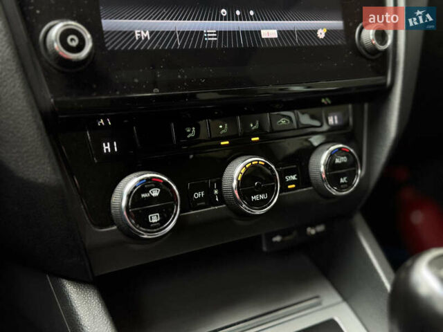 Серый Шкода Октавия, объемом двигателя 1.6 л и пробегом 252 тыс. км за 13300 $, фото 12 на Automoto.ua