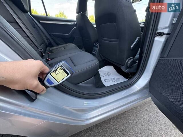 Серый Шкода Октавия, объемом двигателя 1.6 л и пробегом 252 тыс. км за 13600 $, фото 166 на Automoto.ua