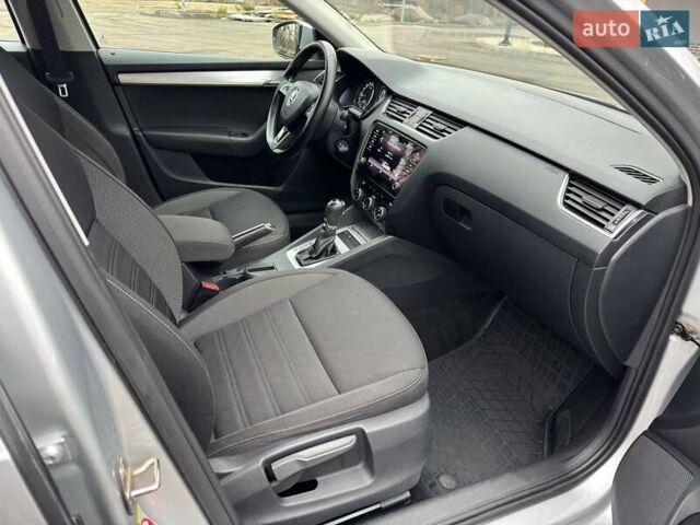 Серый Шкода Октавия, объемом двигателя 1.97 л и пробегом 199 тыс. км за 14150 $, фото 37 на Automoto.ua