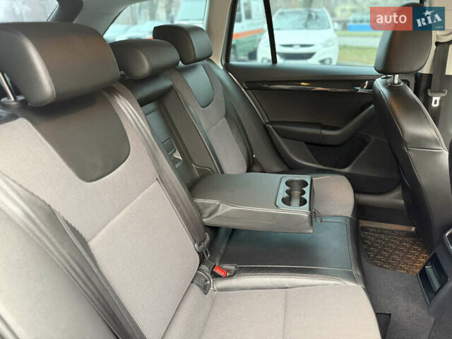 Серый Шкода Октавия, объемом двигателя 1.6 л и пробегом 178 тыс. км за 13999 $, фото 22 на Automoto.ua