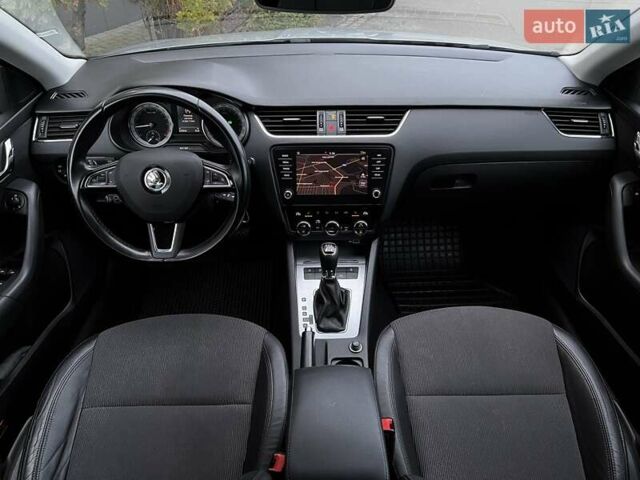 Серый Шкода Октавия, объемом двигателя 1.97 л и пробегом 304 тыс. км за 15350 $, фото 52 на Automoto.ua