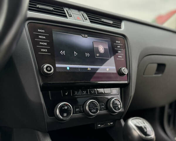 Сірий Шкода Октавія, об'ємом двигуна 1.97 л та пробігом 272 тис. км за 14499 $, фото 56 на Automoto.ua