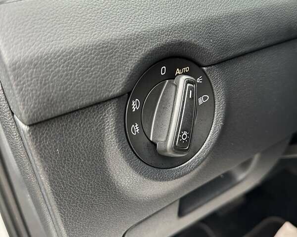 Сірий Шкода Октавія, об'ємом двигуна 2 л та пробігом 239 тис. км за 15499 $, фото 66 на Automoto.ua