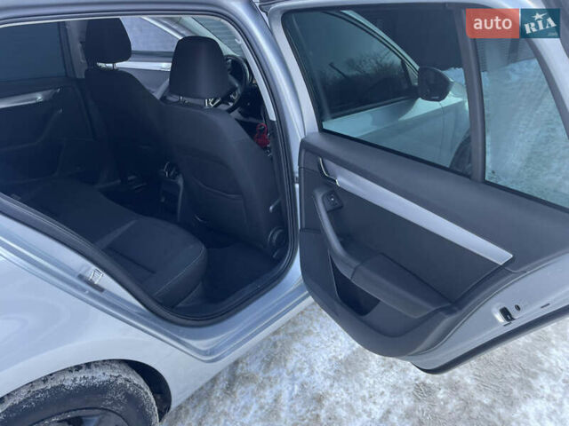 Серый Шкода Октавия, объемом двигателя 1.6 л и пробегом 324 тыс. км за 11800 $, фото 27 на Automoto.ua