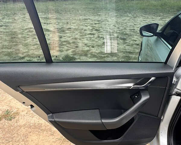 Сірий Шкода Октавія, об'ємом двигуна 1.97 л та пробігом 252 тис. км за 14500 $, фото 27 на Automoto.ua