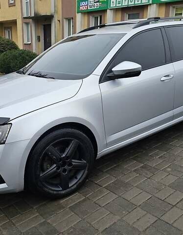 Серый Шкода Октавия, объемом двигателя 1.6 л и пробегом 322 тыс. км за 12000 $, фото 13 на Automoto.ua