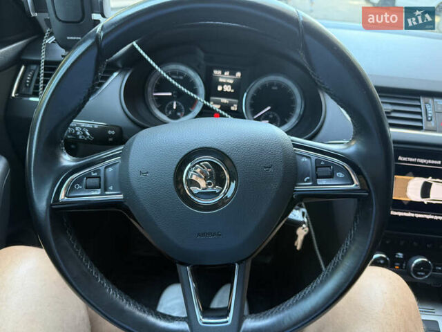 Сірий Шкода Октавія, об'ємом двигуна 1.6 л та пробігом 230 тис. км за 14500 $, фото 8 на Automoto.ua