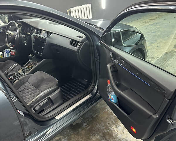 Серый Шкода Октавия, объемом двигателя 1.97 л и пробегом 274 тыс. км за 18000 $, фото 6 на Automoto.ua