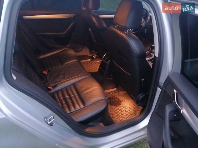 Серый Шкода Октавия, объемом двигателя 1.97 л и пробегом 303 тыс. км за 14850 $, фото 13 на Automoto.ua