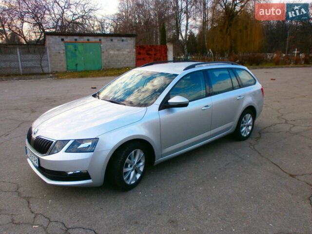 Сірий Шкода Октавія, об'ємом двигуна 1.6 л та пробігом 205 тис. км за 15500 $, фото 1 на Automoto.ua