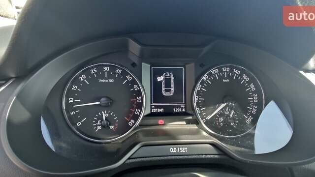 Сірий Шкода Октавія, об'ємом двигуна 1.6 л та пробігом 202 тис. км за 13500 $, фото 67 на Automoto.ua