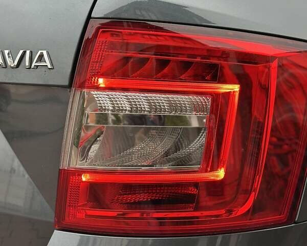 Сірий Шкода Октавія, об'ємом двигуна 2 л та пробігом 205 тис. км за 14950 $, фото 44 на Automoto.ua