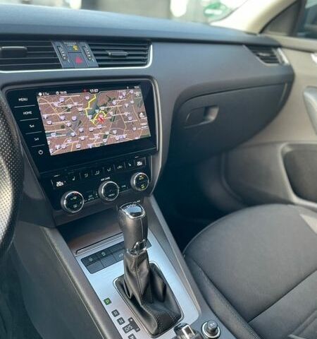 Сірий Шкода Октавія, об'ємом двигуна 1.6 л та пробігом 238 тис. км за 15700 $, фото 13 на Automoto.ua