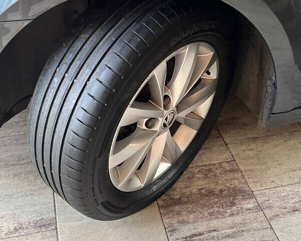 Серый Шкода Октавия, объемом двигателя 1.6 л и пробегом 200 тыс. км за 15500 $, фото 9 на Automoto.ua