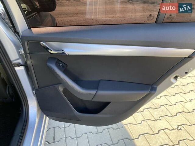 Сірий Шкода Октавія, об'ємом двигуна 1.97 л та пробігом 350 тис. км за 12777 $, фото 25 на Automoto.ua