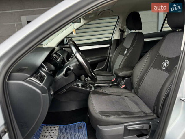 Серый Шкода Октавия, объемом двигателя 1.6 л и пробегом 252 тыс. км за 13300 $, фото 16 на Automoto.ua