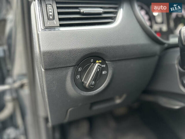 Серый Шкода Октавия, объемом двигателя 1.6 л и пробегом 344 тыс. км за 12600 $, фото 22 на Automoto.ua