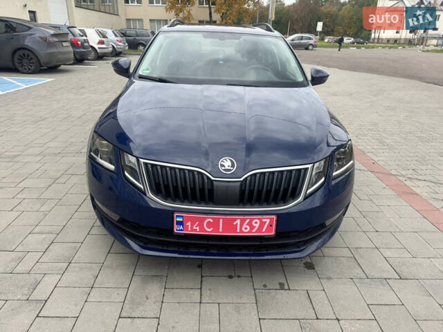 Шкода Октавия 2017 в Стрые на Automoto.ua Серый Шкода Октавия, объемом двигателя 1.6 л и пробегом 237 тыс. км за 13250 $, фото 1 на Automoto.ua