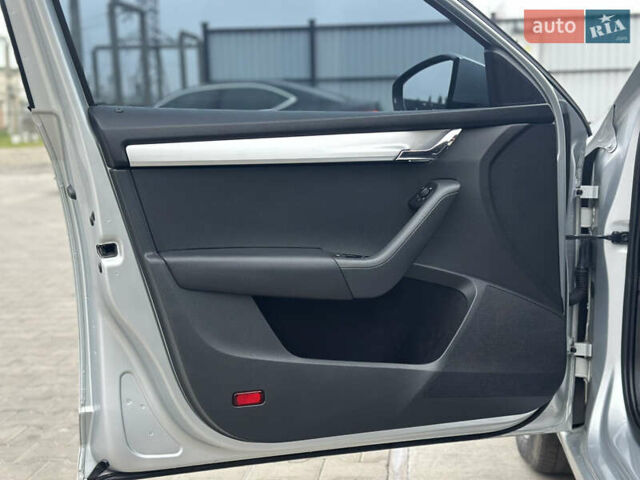 Серый Шкода Октавия, объемом двигателя 1.6 л и пробегом 218 тыс. км за 11550 $, фото 34 на Automoto.ua