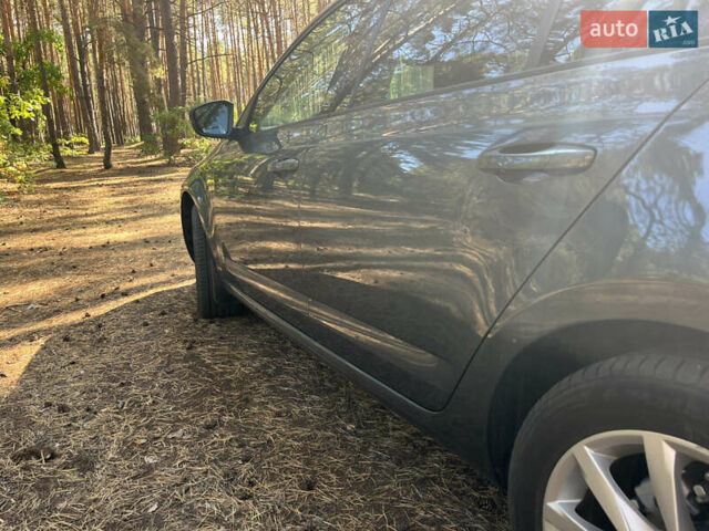 Сірий Шкода Октавія, об'ємом двигуна 1.6 л та пробігом 244 тис. км за 13300 $, фото 6 на Automoto.ua