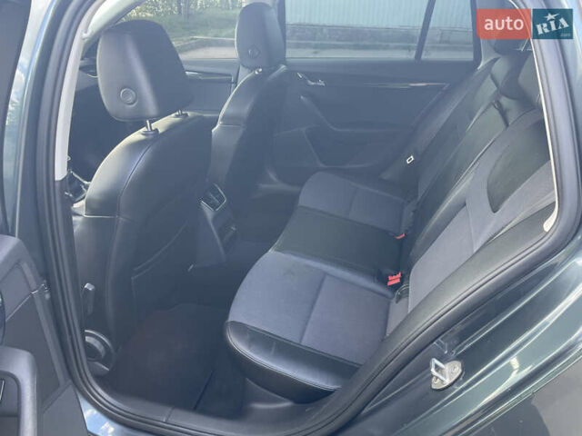 Серый Шкода Октавия, объемом двигателя 1.6 л и пробегом 276 тыс. км за 13200 $, фото 16 на Automoto.ua