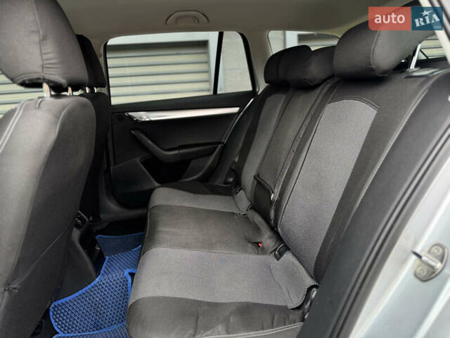 Серый Шкода Октавия, объемом двигателя 1.6 л и пробегом 252 тыс. км за 13300 $, фото 17 на Automoto.ua