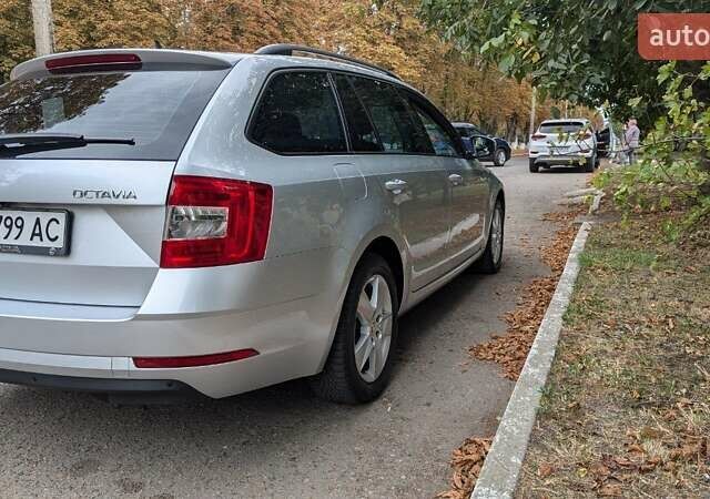 Серый Шкода Октавия, объемом двигателя 1.6 л и пробегом 248 тыс. км за 13500 $, фото 8 на Automoto.ua