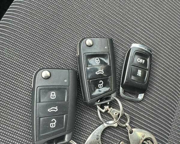 Сірий Шкода Октавія, об'ємом двигуна 1.97 л та пробігом 248 тис. км за 15600 $, фото 28 на Automoto.ua