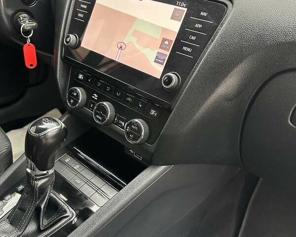 Сірий Шкода Октавія, об'ємом двигуна 2 л та пробігом 239 тис. км за 15499 $, фото 81 на Automoto.ua