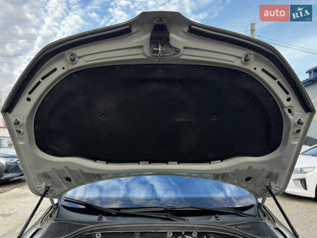 Серый Шкода Октавия, объемом двигателя 2 л и пробегом 193 тыс. км за 23999 $, фото 74 на Automoto.ua