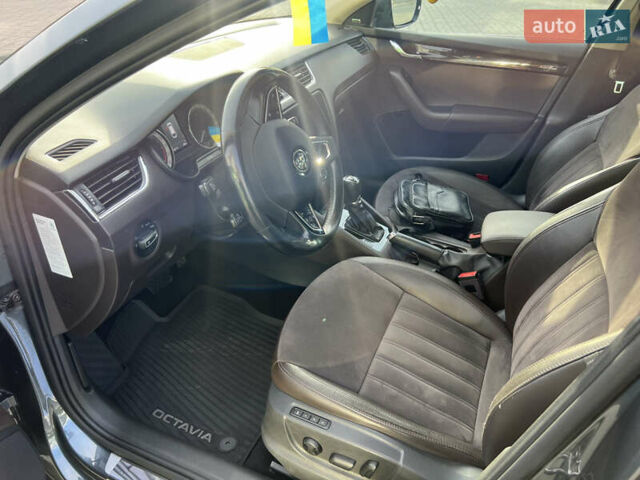 Сірий Шкода Октавія, об'ємом двигуна 2 л та пробігом 240 тис. км за 19400 $, фото 39 на Automoto.ua
