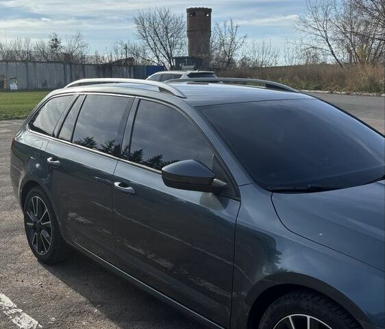 Сірий Шкода Октавія, об'ємом двигуна 1.6 л та пробігом 286 тис. км за 14000 $, фото 1 на Automoto.ua