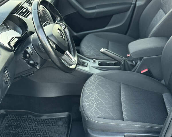 Сірий Шкода Октавія, об'ємом двигуна 2 л та пробігом 271 тис. км за 15900 $, фото 19 на Automoto.ua