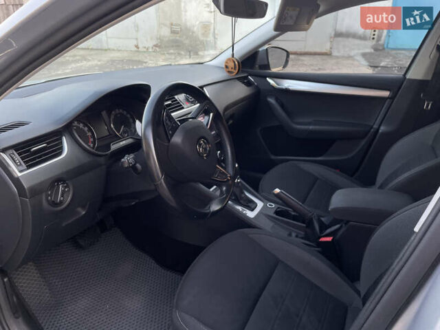 Сірий Шкода Октавія, об'ємом двигуна 2 л та пробігом 240 тис. км за 13600 $, фото 10 на Automoto.ua