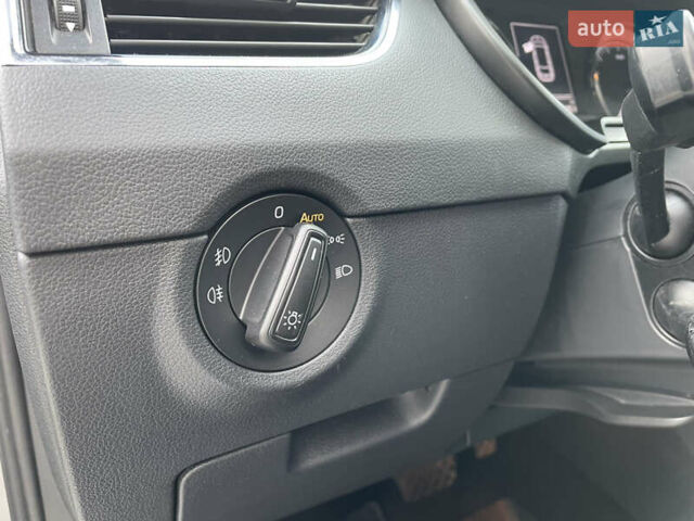 Сірий Шкода Октавія, об'ємом двигуна 1.6 л та пробігом 199 тис. км за 14700 $, фото 20 на Automoto.ua