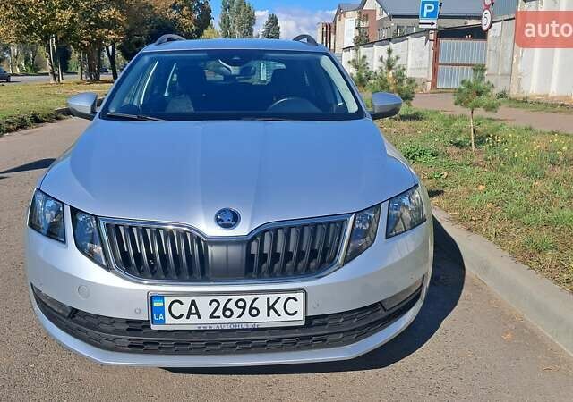 Сірий Шкода Октавія, об'ємом двигуна 1.97 л та пробігом 230 тис. км за 16500 $, фото 1 на Automoto.ua