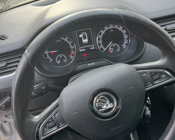 Серый Шкода Октавия, объемом двигателя 1.6 л и пробегом 207 тыс. км за 15500 $, фото 10 на Automoto.ua