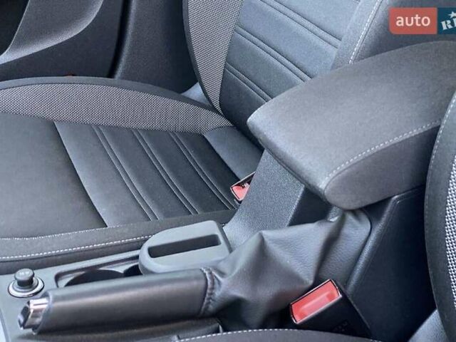 Шкода Октавия 2018 в Львове на Automoto.ua Серый Шкода Октавия, объемом двигателя 1.6 л и пробегом 118 тыс. км за 15750 $, фото 11 на Automoto.ua