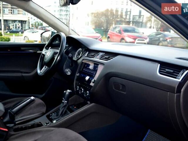 Сірий Шкода Октавія, об'ємом двигуна 2 л та пробігом 205 тис. км за 17800 $, фото 179 на Automoto.ua