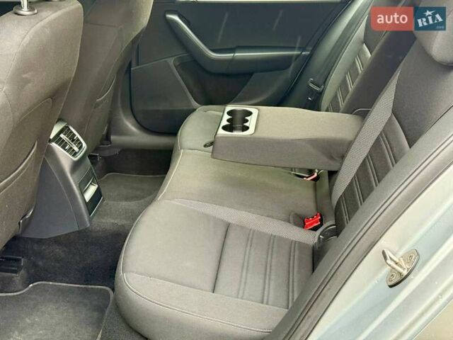 Сірий Шкода Октавія, об'ємом двигуна 1.6 л та пробігом 273 тис. км за 12800 $, фото 19 на Automoto.ua