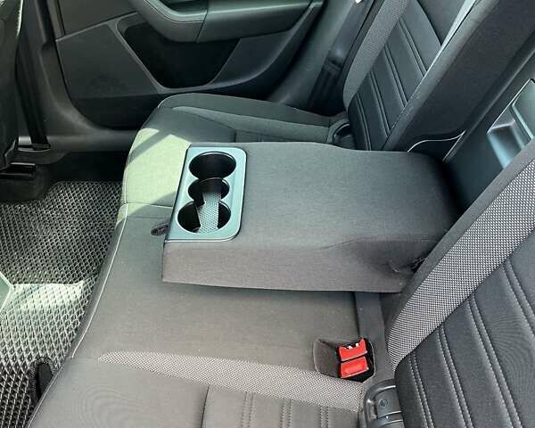 Серый Шкода Октавия, объемом двигателя 1.6 л и пробегом 203 тыс. км за 13611 $, фото 30 на Automoto.ua