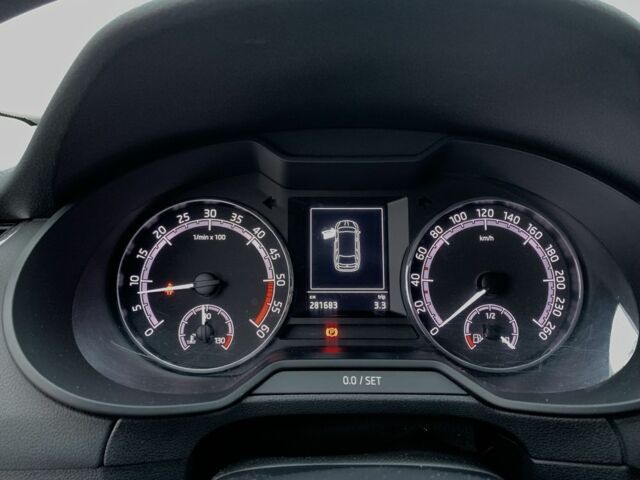 Серый Шкода Октавия, объемом двигателя 1.6 л и пробегом 281 тыс. км за 13900 $, фото 6 на Automoto.ua